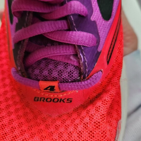 Brooks Launch 4 Neon Pink Purple Running Shoe Size 7.5 - Picture 7 of 10